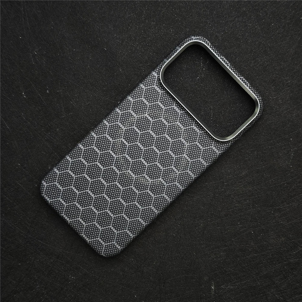 Funda MagSafe ultradelgada para iPhone de fibra de carbono y aramida