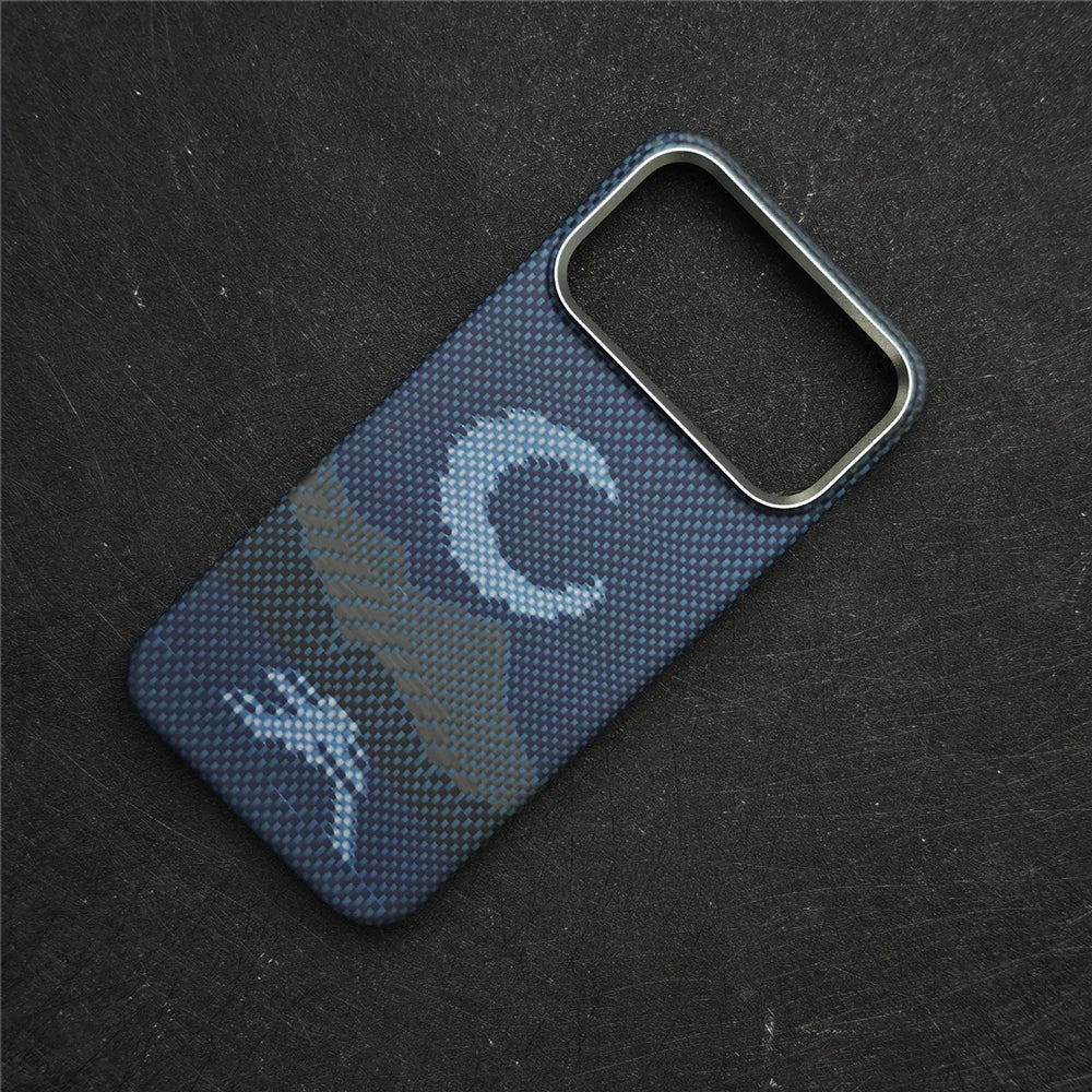 Funda MagSafe ultradelgada para iPhone de fibra de carbono y aramida