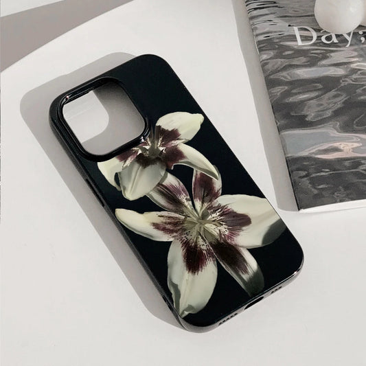 Aesthetic Retro Floral Shockproof iPhone Soft Cover